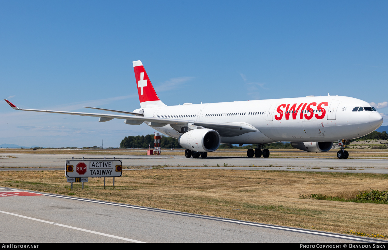 Aircraft Photo of HB-JHB | Airbus A330-343 | Swiss International Air Lines | AirHistory.net #584412