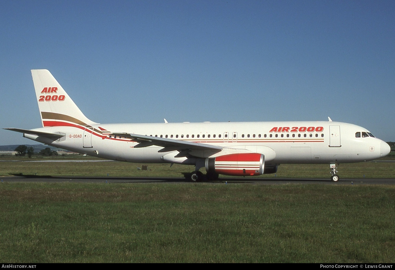 Aircraft Photo of G-OOAD | Airbus A320-231 | Air 2000 | AirHistory.net #584438