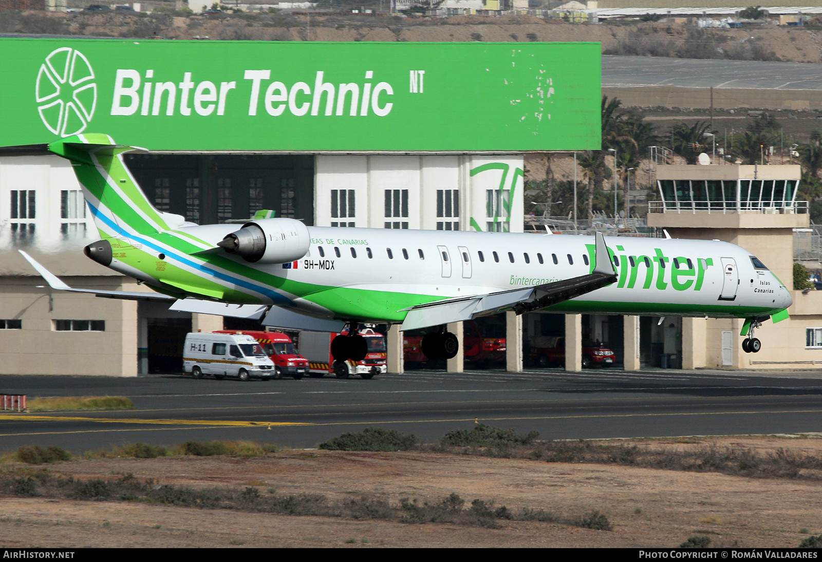 Aircraft Photo of 9H-MOX | Bombardier CRJ-1000 (CL-600-2E25) | Binter Canarias | AirHistory.net #584449