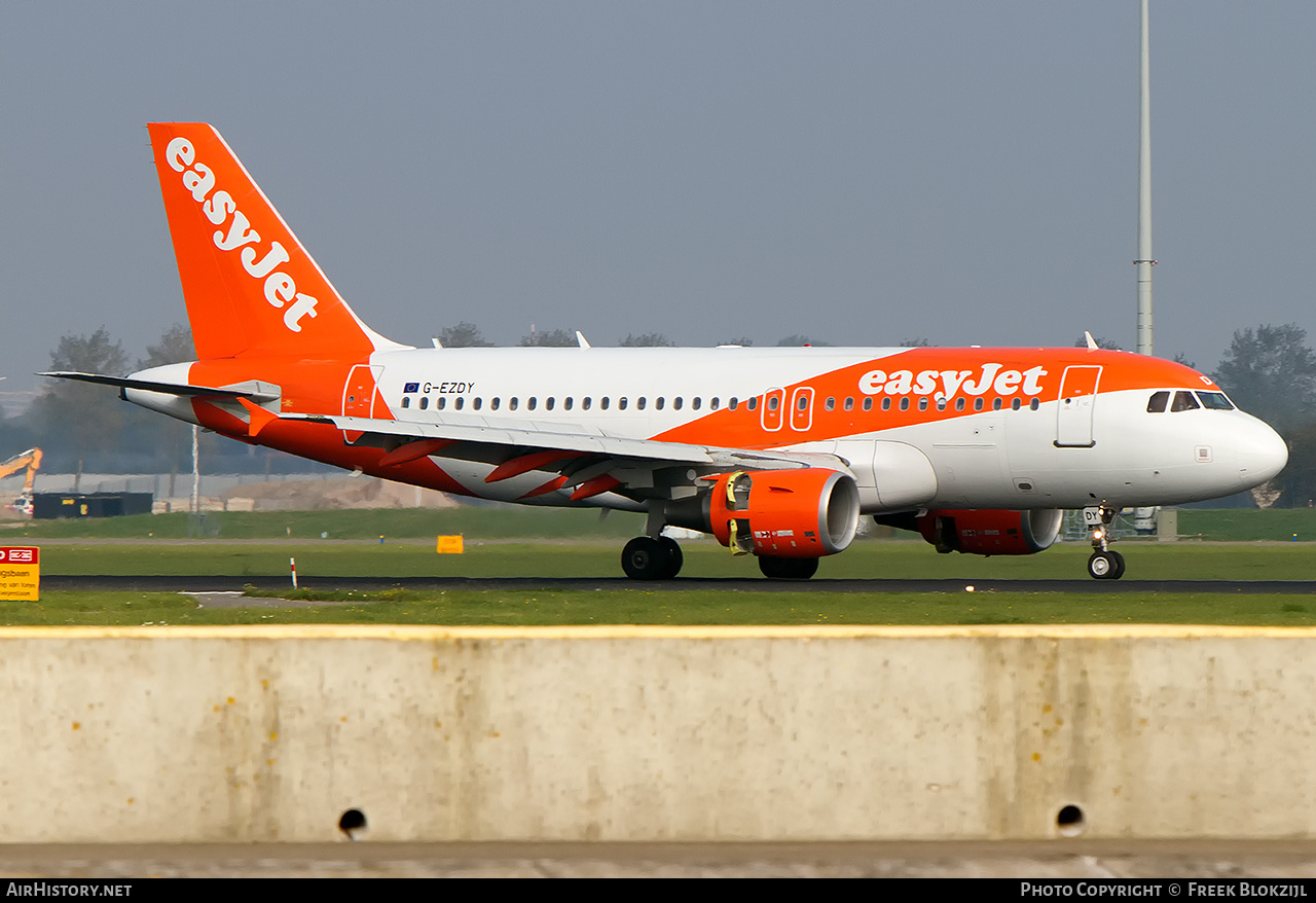 Aircraft Photo of G-EZDY | Airbus A319-111 | EasyJet | AirHistory.net #584536
