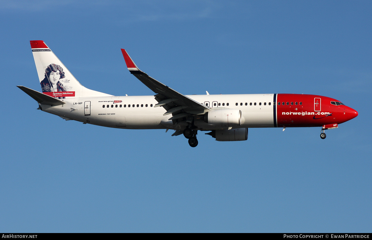 Aircraft Photo of LN-NIP | Boeing 737-86N | Norwegian | AirHistory.net #584548