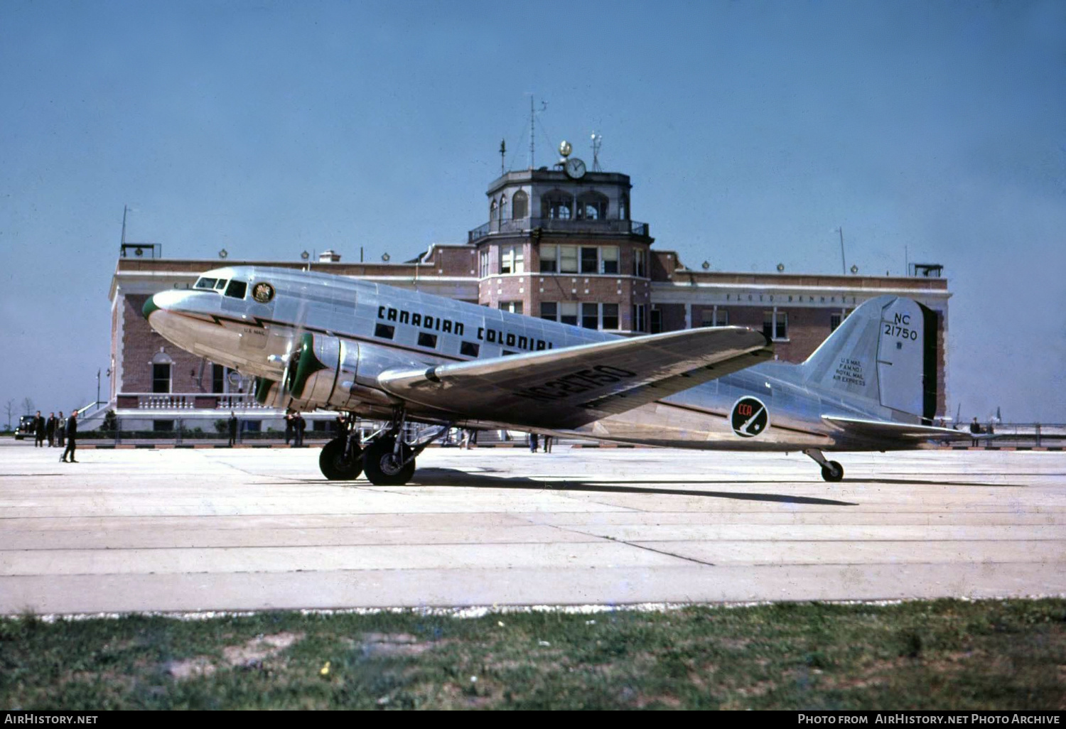 Aircraft Photo of NC21750 | Douglas DC-3-270 | Canadian Colonial Airways | AirHistory.net #584623