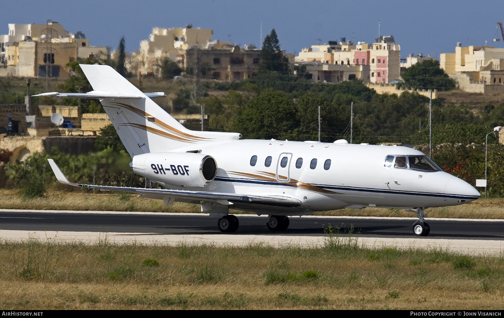 Aircraft Photo of 9H-BOF | Hawker Beechcraft 900XP | AirHistory.net #584626