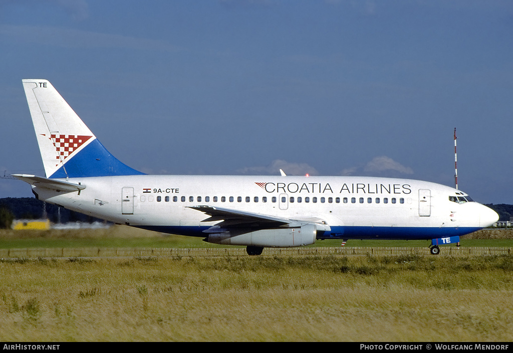 Aircraft Photo of 9A-CTE | Boeing 737-230/Adv | Croatia Airlines | AirHistory.net #584679