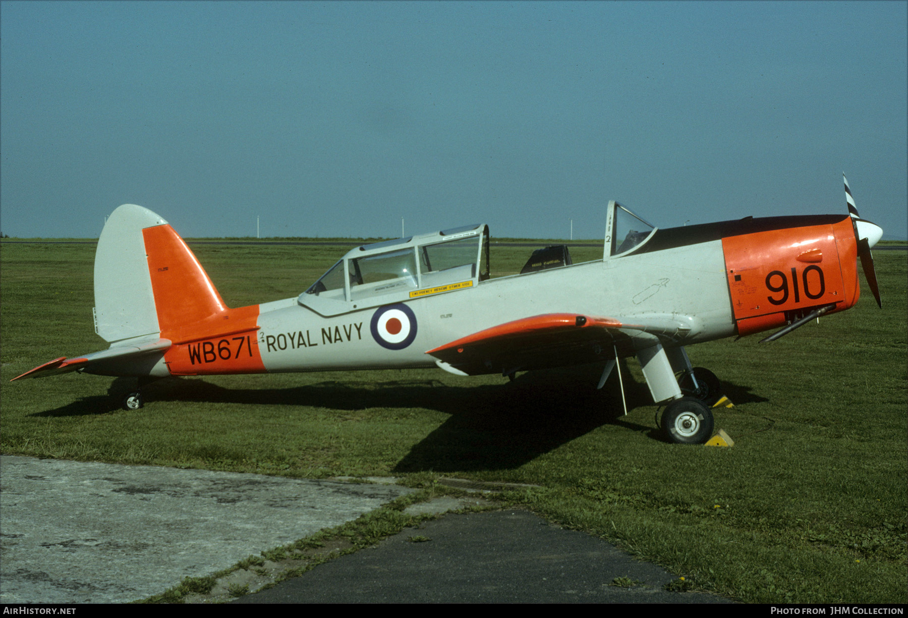 Aircraft Photo of WB671 | De Havilland DHC-1 Chipmunk T10 | UK - Navy | AirHistory.net #584762