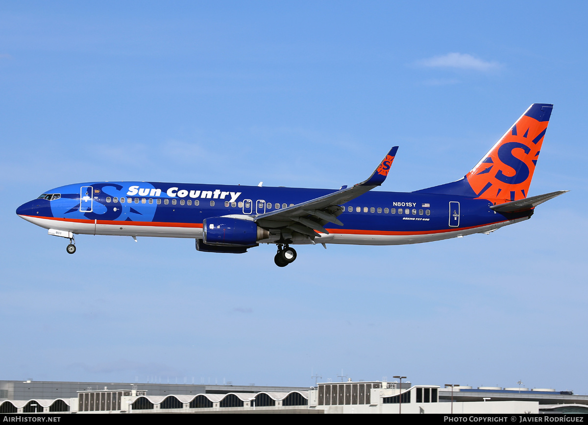 Aircraft Photo of N801SY | Boeing 737-8Q8 | Sun Country Airlines | AirHistory.net #584831