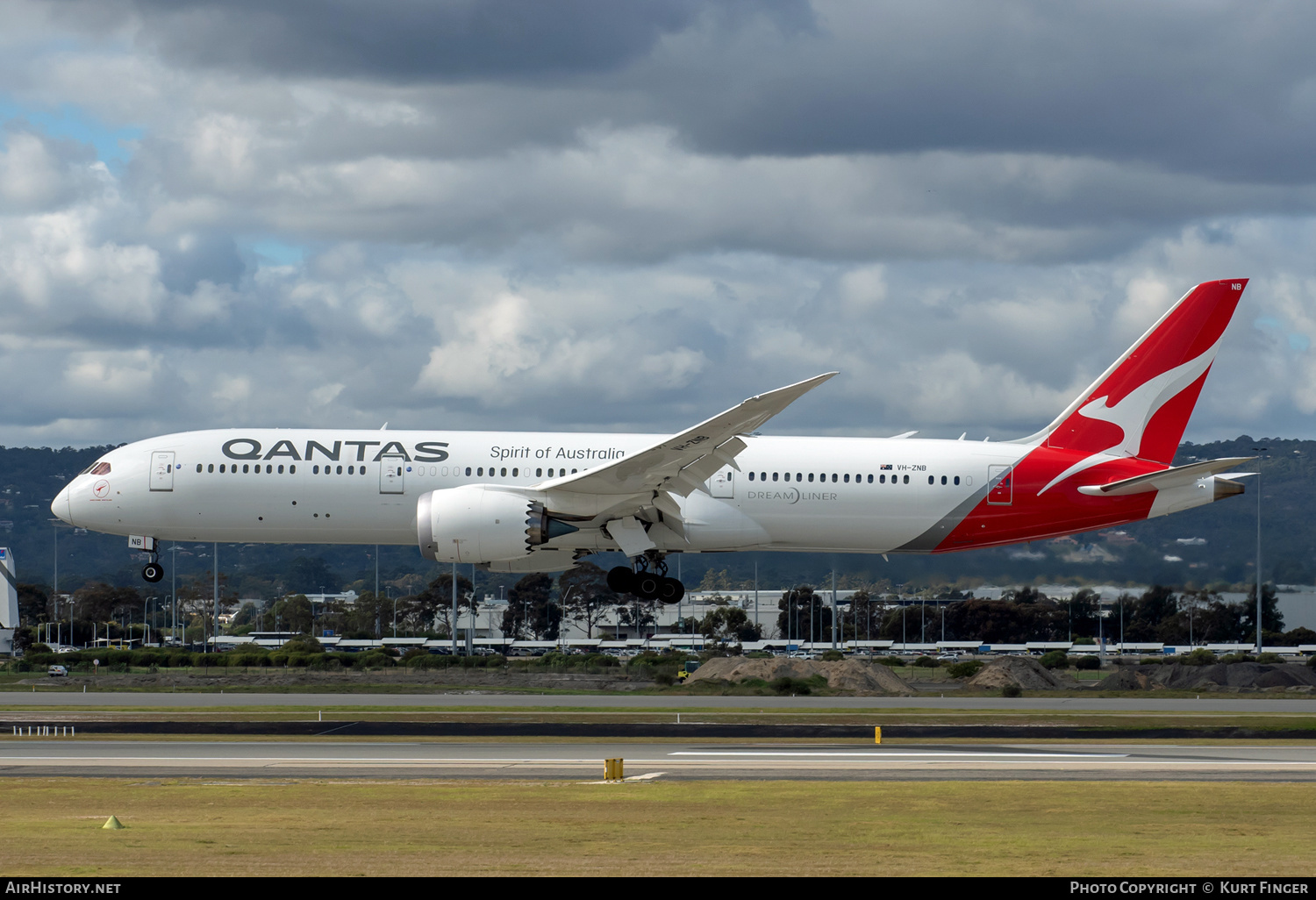 Aircraft Photo of VH-ZNB | Boeing 787-9 Dreamliner | Qantas | AirHistory.net #585129