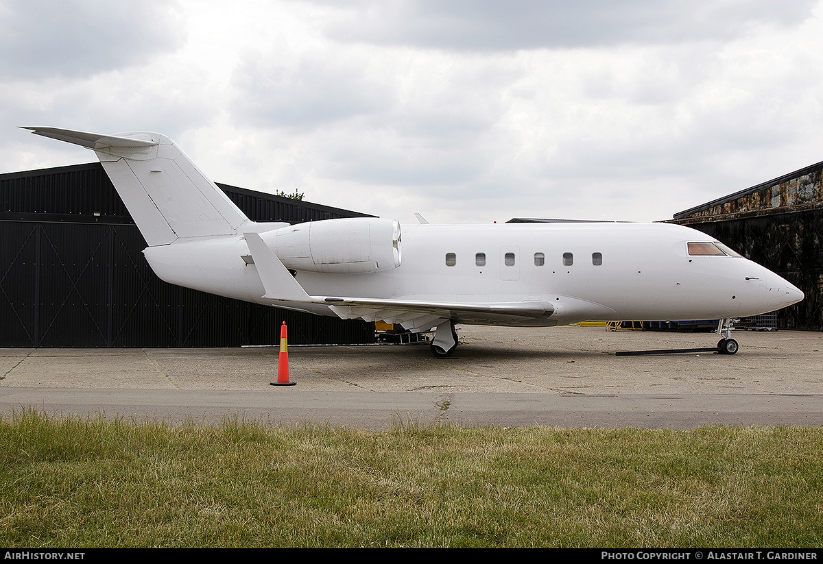 Aircraft Photo of G-NREG | Canadair Challenger 600S (CL-600-1A11) | AirHistory.net #585207