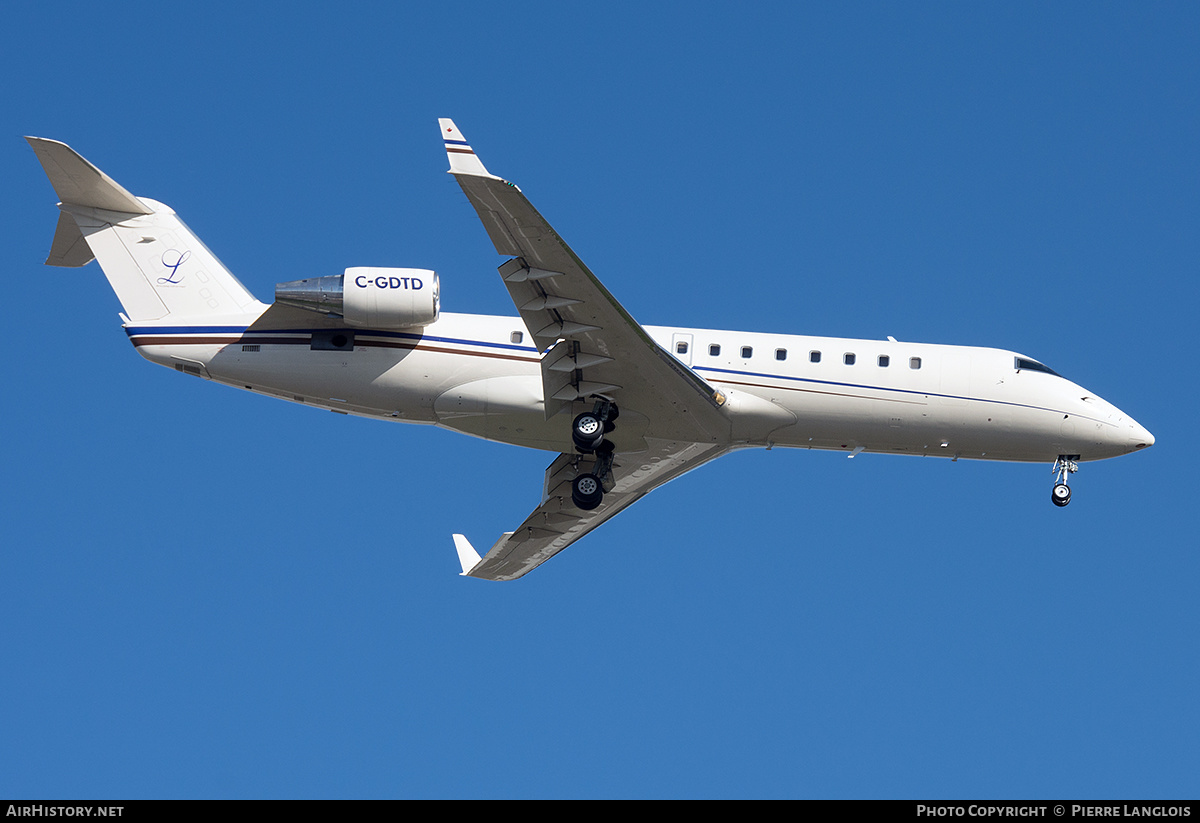 Aircraft Photo of C-GDTD | Bombardier Challenger 850 (CRJ-200SE/CL-600-2B19) | AirHistory.net #585219