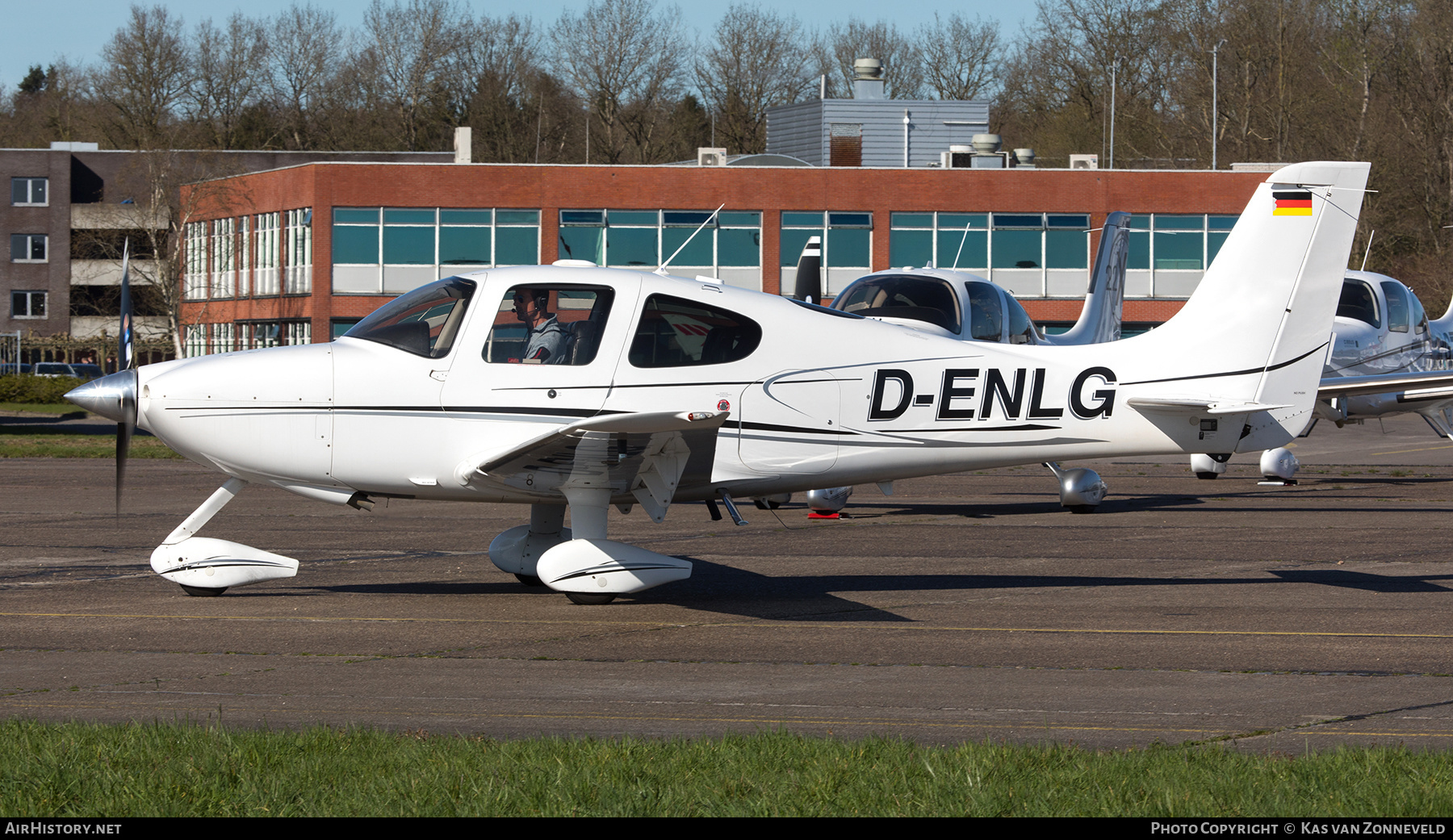 Aircraft Photo of D-ENLG | Cirrus SR-22 G2-GTS | AirHistory.net #585309