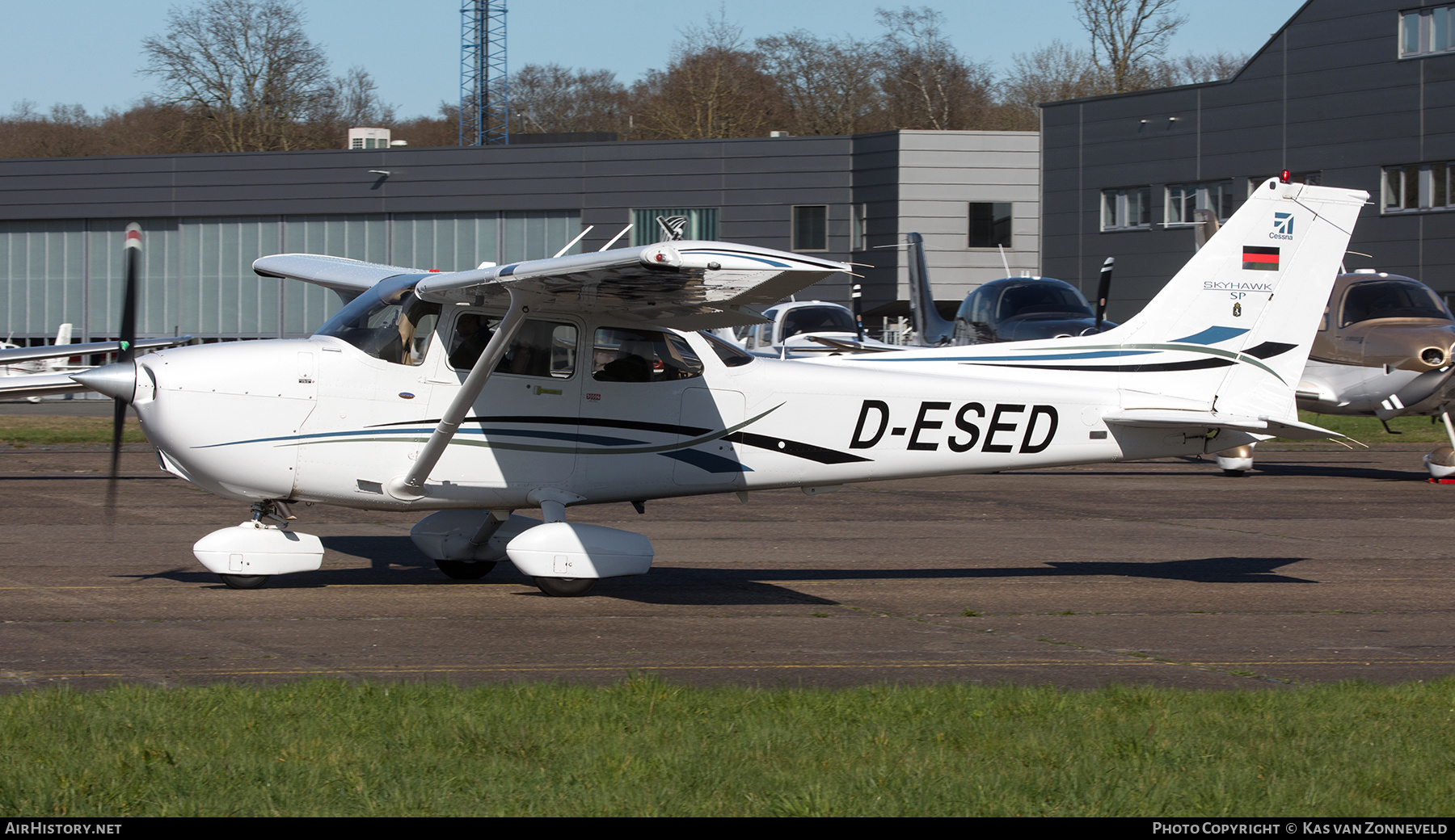 Aircraft Photo of D-ESED | Cessna 172S Skyhawk SP | AirHistory.net #585325