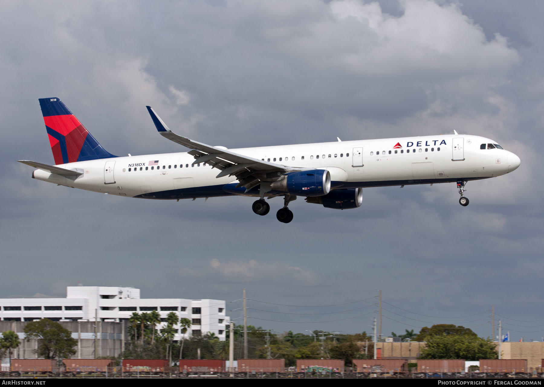 Aircraft Photo of N318DX | Airbus A321-211 | Delta Air Lines | AirHistory.net #585328