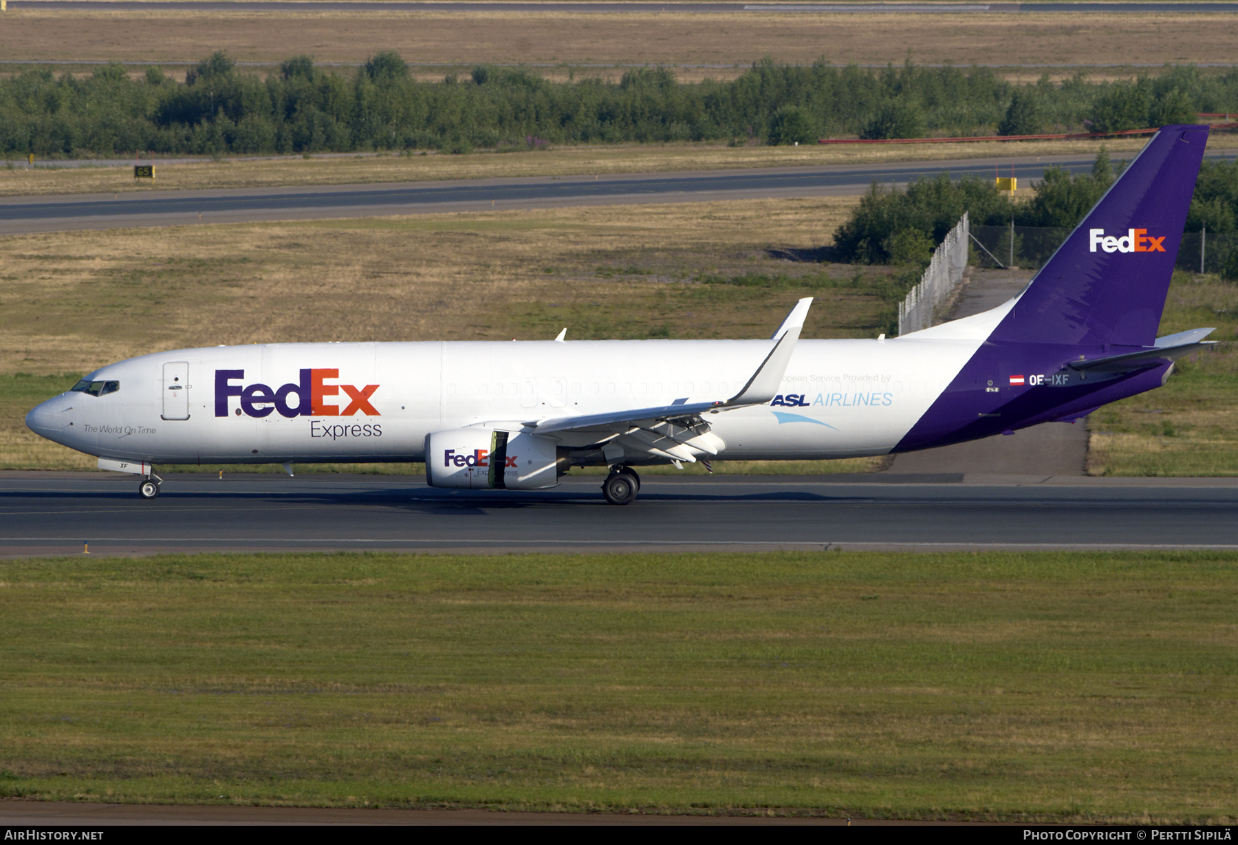 Aircraft Photo of OE-IXF | Boeing 737-86N(BCF) | FedEx Express | AirHistory.net #585390
