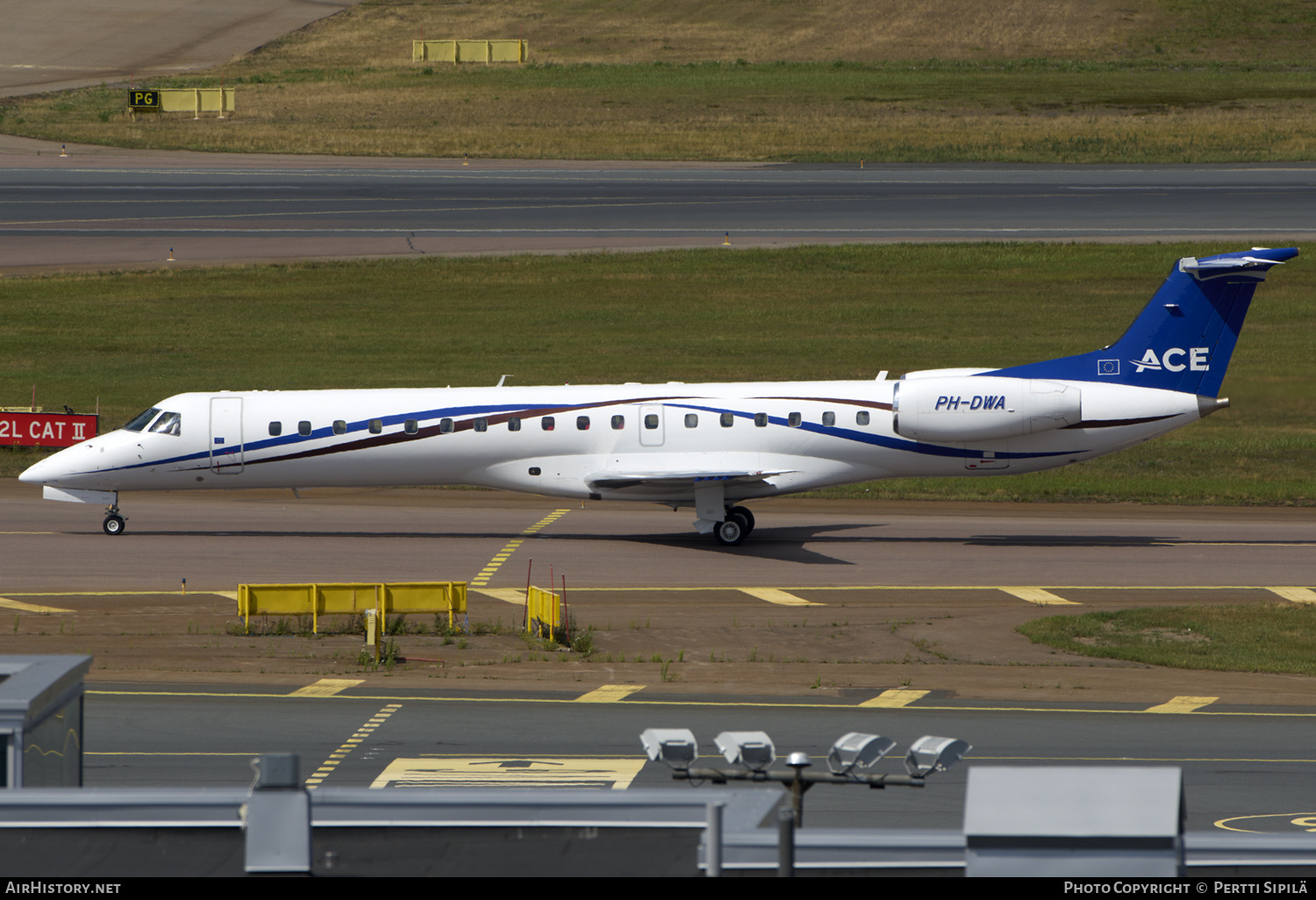 Aircraft Photo of PH-DWA | Embraer ERJ-145LR (EMB-145LR) | ACE - Air Charters Europe | AirHistory.net #585488