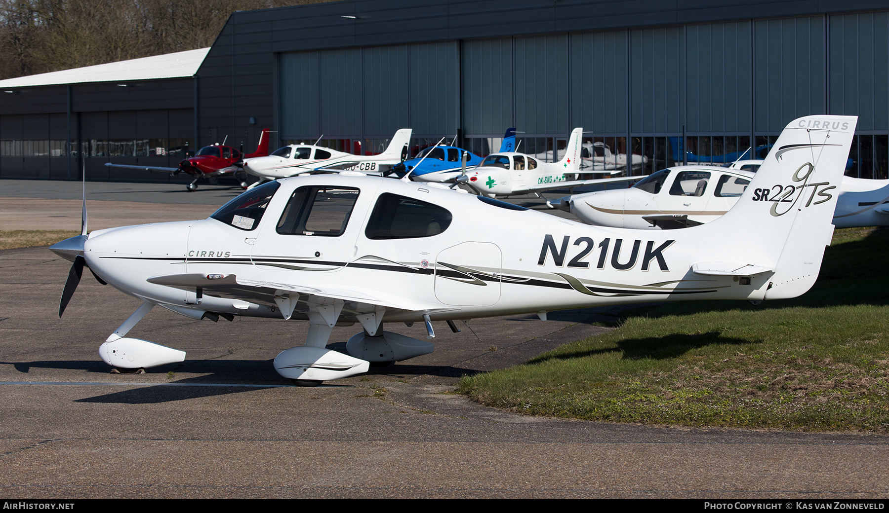 Aircraft Photo of N21UK | Cirrus SR-22 G2-GTS | AirHistory.net #585522