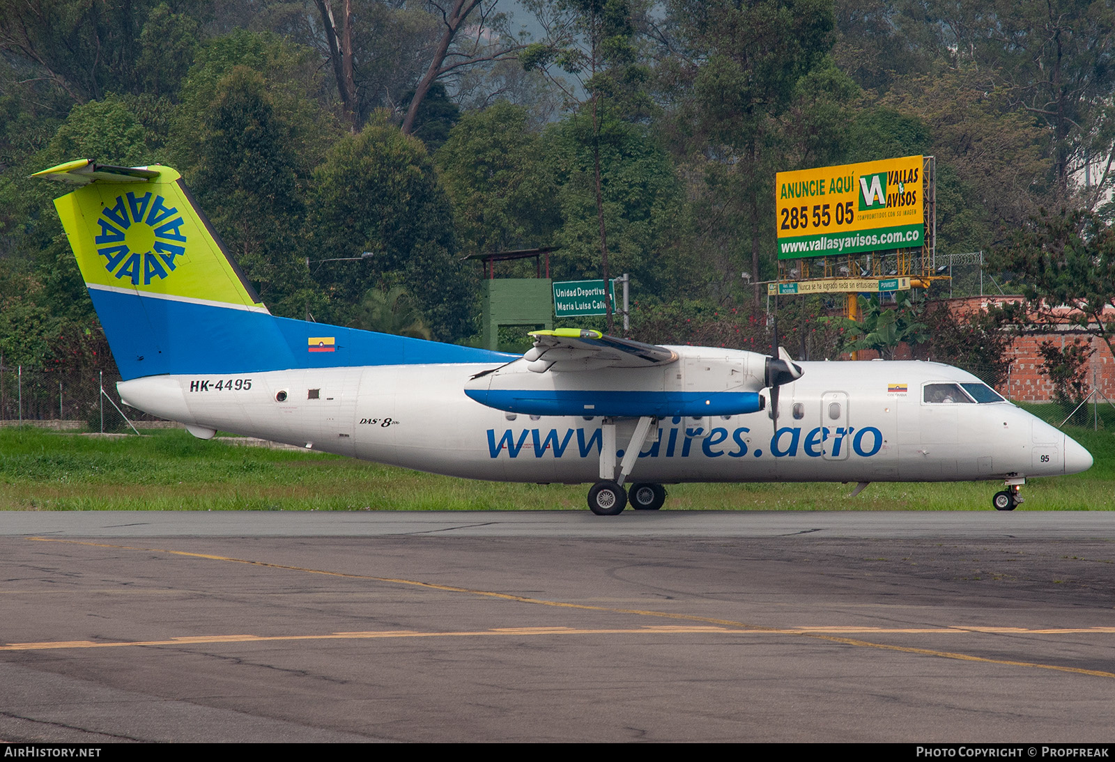 Aircraft Photo of HK-4495 | Bombardier DHC-8-202Q Dash 8 | AIRES - Aerovías de Integración Regional | AirHistory.net #585543