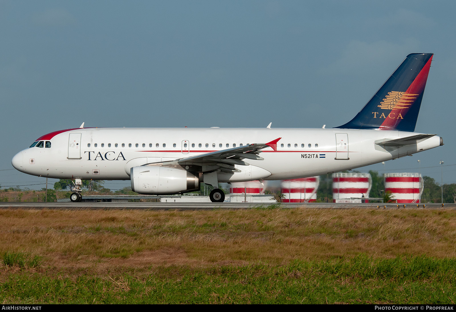 Aircraft Photo of N521TA | Airbus A319-132 | TACA - Transportes Aéreos Centro Americanos | AirHistory.net #585561