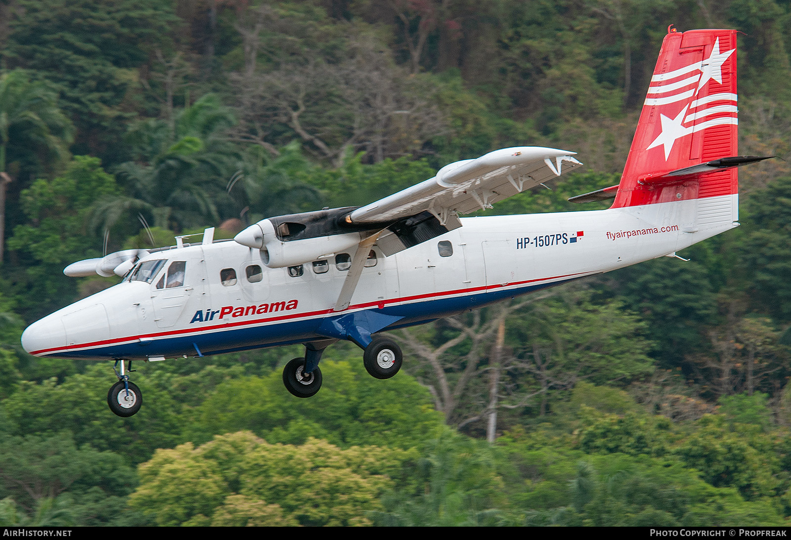 Aircraft Photo of HP-1507PS | De Havilland Canada DHC-6-300 Twin Otter | Air Panamá | AirHistory.net #585564
