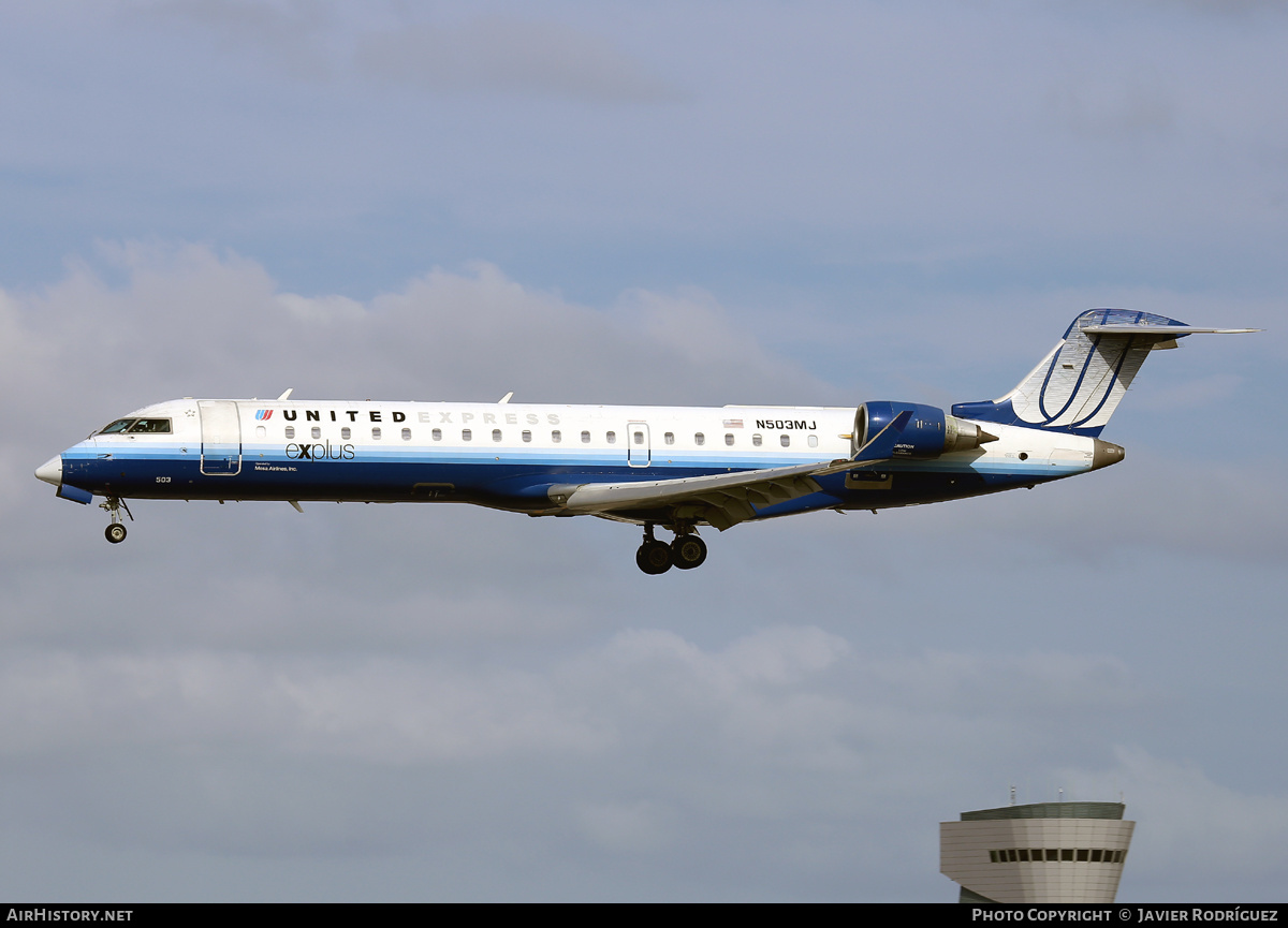 Aircraft Photo of N503MJ | Bombardier CRJ-700 (CL-600-2C10) | United Express | AirHistory.net #585626
