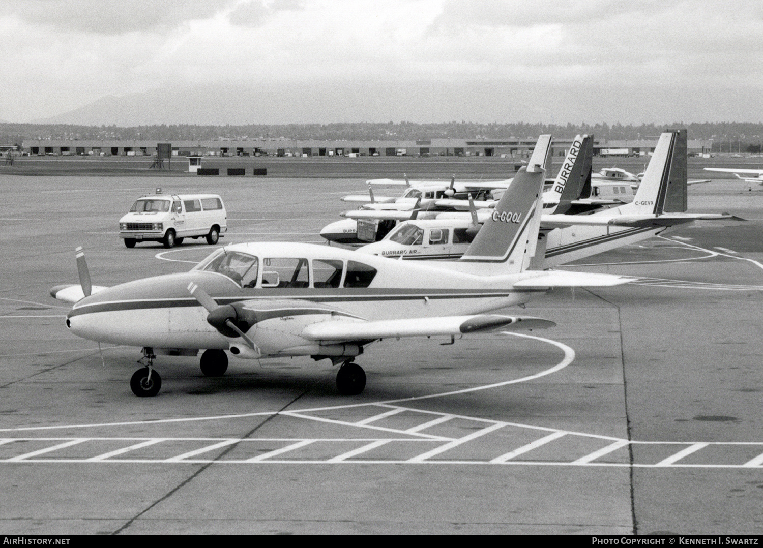 Aircraft Photo of C-GQOL | Piper PA-23-250 Aztec | Aquila Air | AirHistory.net #585640