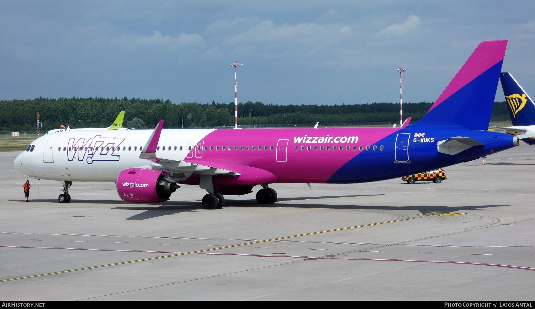 Aircraft Photo of G-WUKS | Airbus A321-271NX | Wizz Air | AirHistory.net #585656