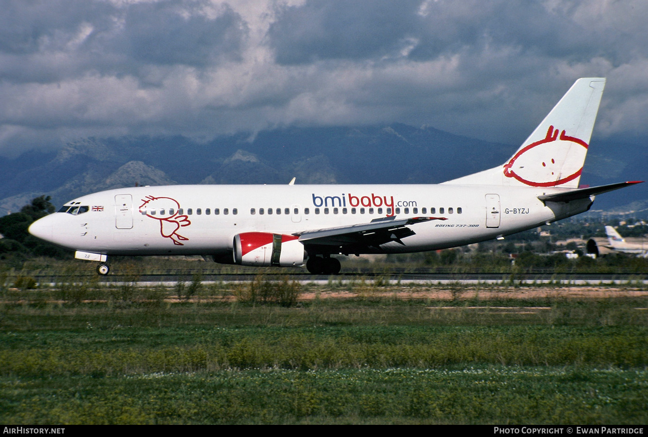 Aircraft Photo of G-BYZJ | Boeing 737-3Q8 | Bmibaby | AirHistory.net #585807