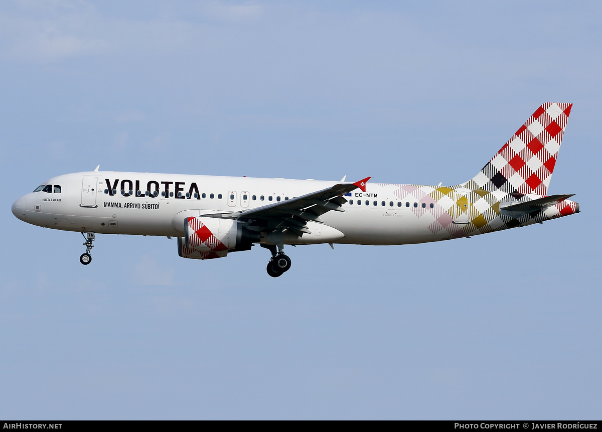 Aircraft Photo of EC-NTM | Airbus A320-216 | Volotea | AirHistory.net #585961