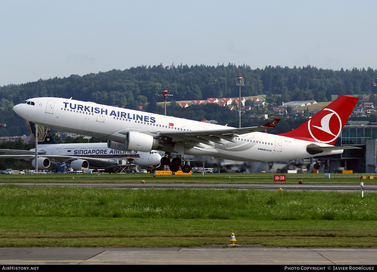 Aircraft Photo of TC-JIT | Airbus A330-223 | Turkish Airlines | AirHistory.net #585986