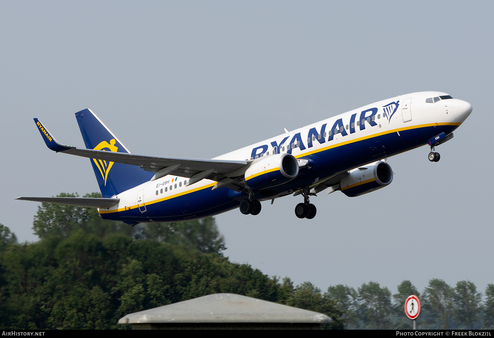 Aircraft Photo of EI-GSH | Boeing 737-800 | Ryanair | AirHistory.net #586026