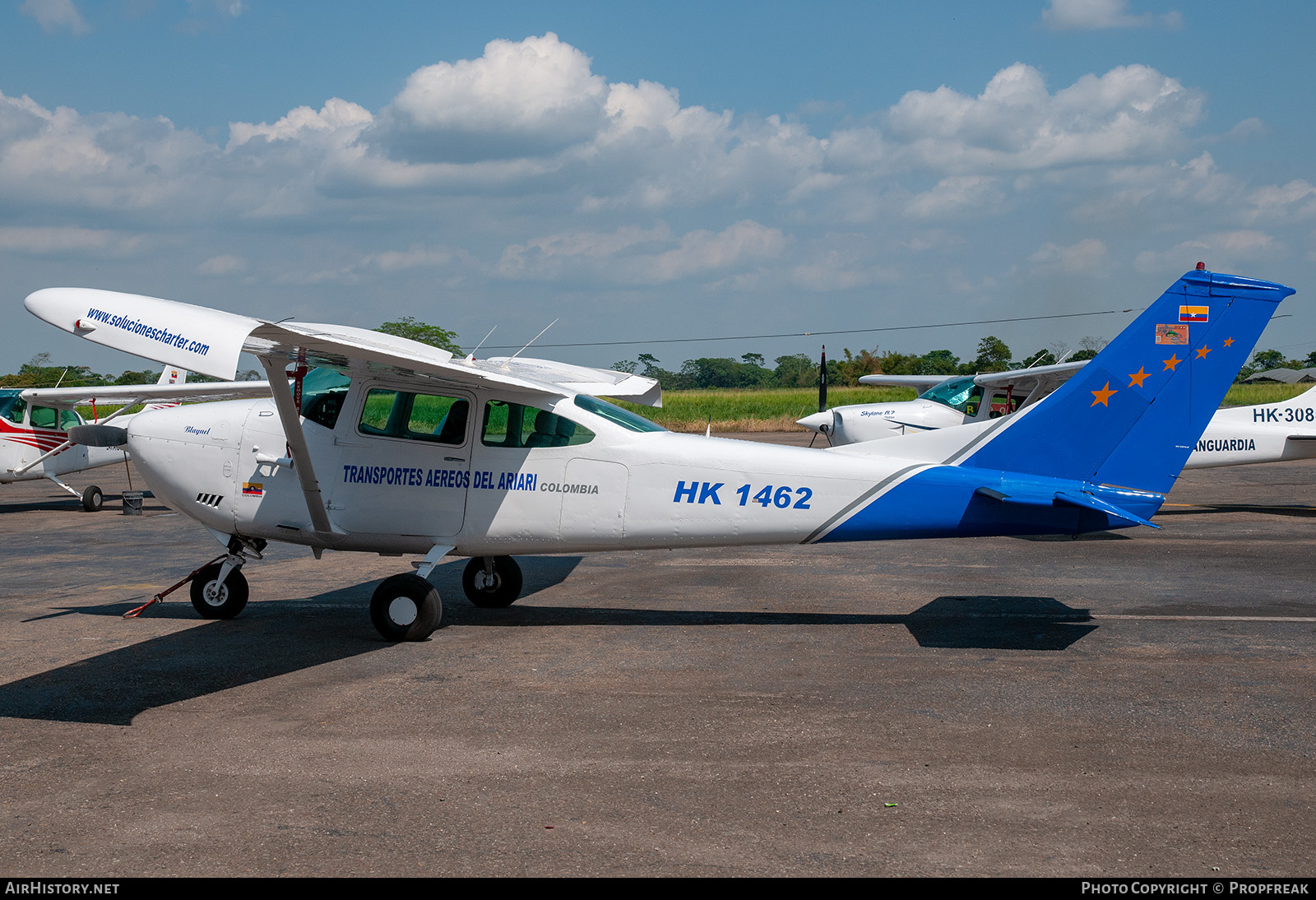 Aircraft Photo of HK-1462 | Cessna 182N Skylane | TARI - Transportes Aéreos Del Ariari | AirHistory.net #586095