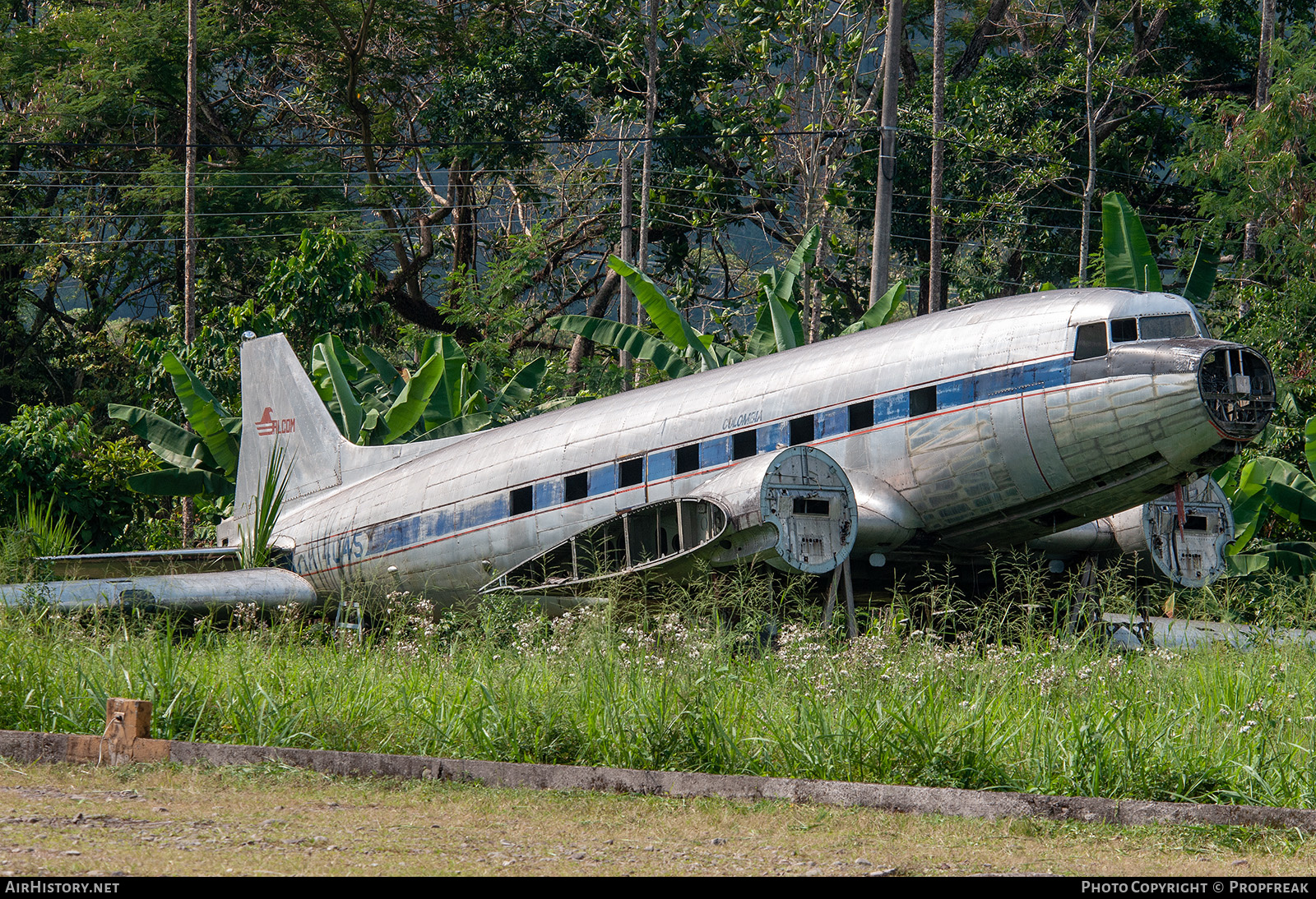 Aircraft Photo of HK-4045 | Douglas C-47D Skytrain | ALCOM - Aerolíneas Comerciales del Meta | AirHistory.net #586134