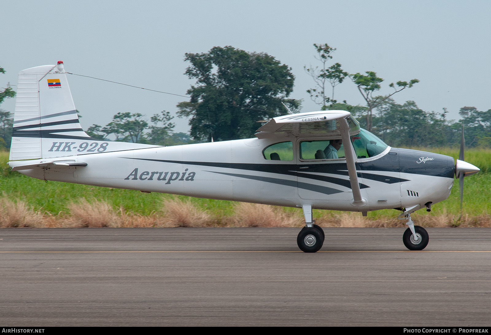 Aircraft Photo of HK-928 | Cessna 182 | AerUpía - Aerotaxi del Upía | AirHistory.net #586189