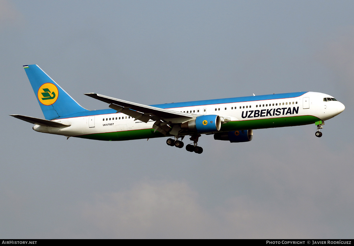 Aircraft Photo of UK67007 | Boeing 767-3CB/ER | Uzbekistan Airways | AirHistory.net #586309