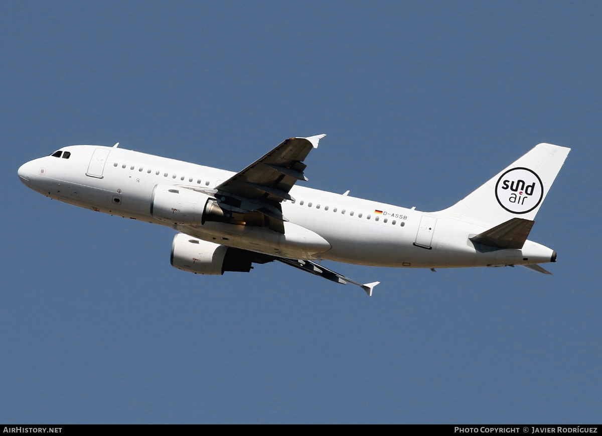 Aircraft Photo of D-ASSB | Airbus A319-112 | Sundair | AirHistory.net #586343
