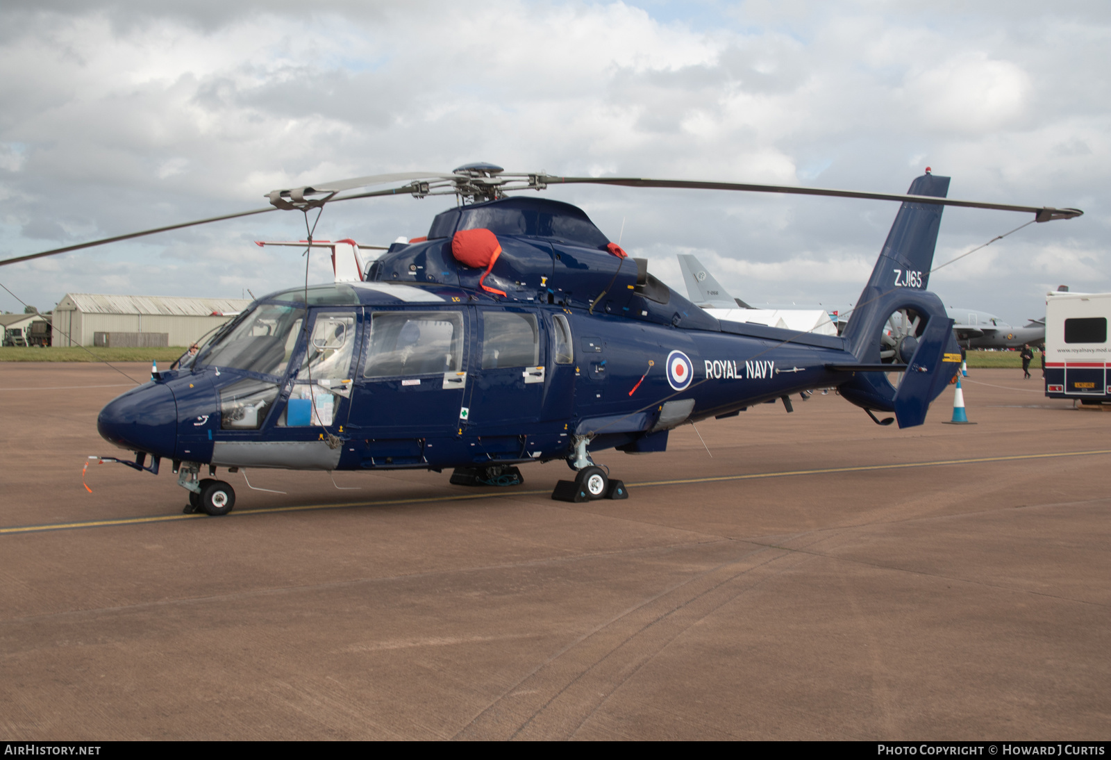 Aircraft Photo of ZJ165 | Aerospatiale SA-365N-2 Dauphin 2 | UK - Navy | AirHistory.net #586409