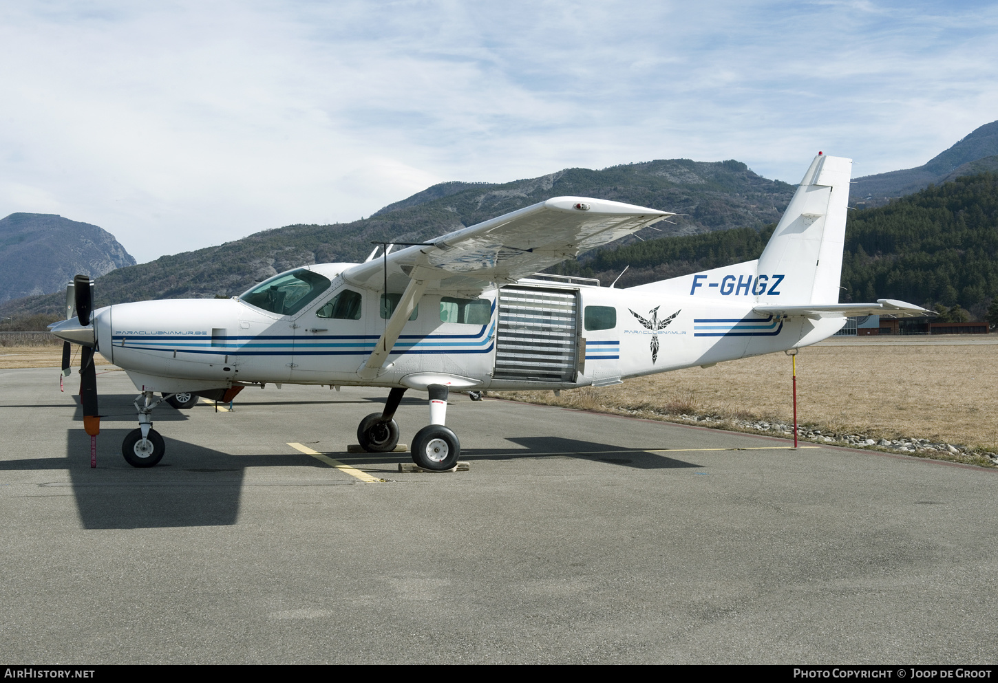 Aircraft Photo of F-GHGZ | Cessna 208 Caravan I | Paraclub Namur | AirHistory.net #586427