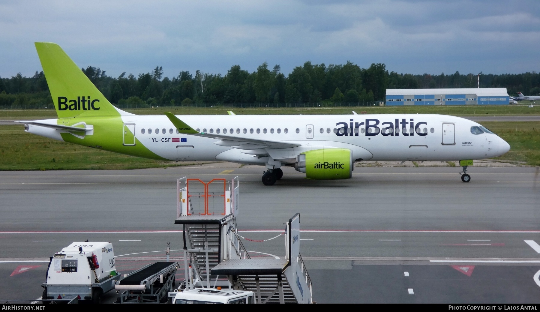 Aircraft Photo of YL-CSF | Airbus A220-371 (BD-500-1A11) | AirBaltic | AirHistory.net #586449