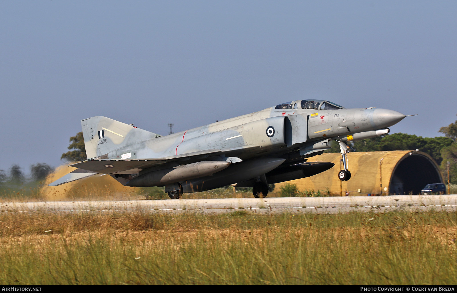 Aircraft Photo of 01520 | McDonnell Douglas F-4E AUP Phantom II | Greece - Air Force | AirHistory.net #586450