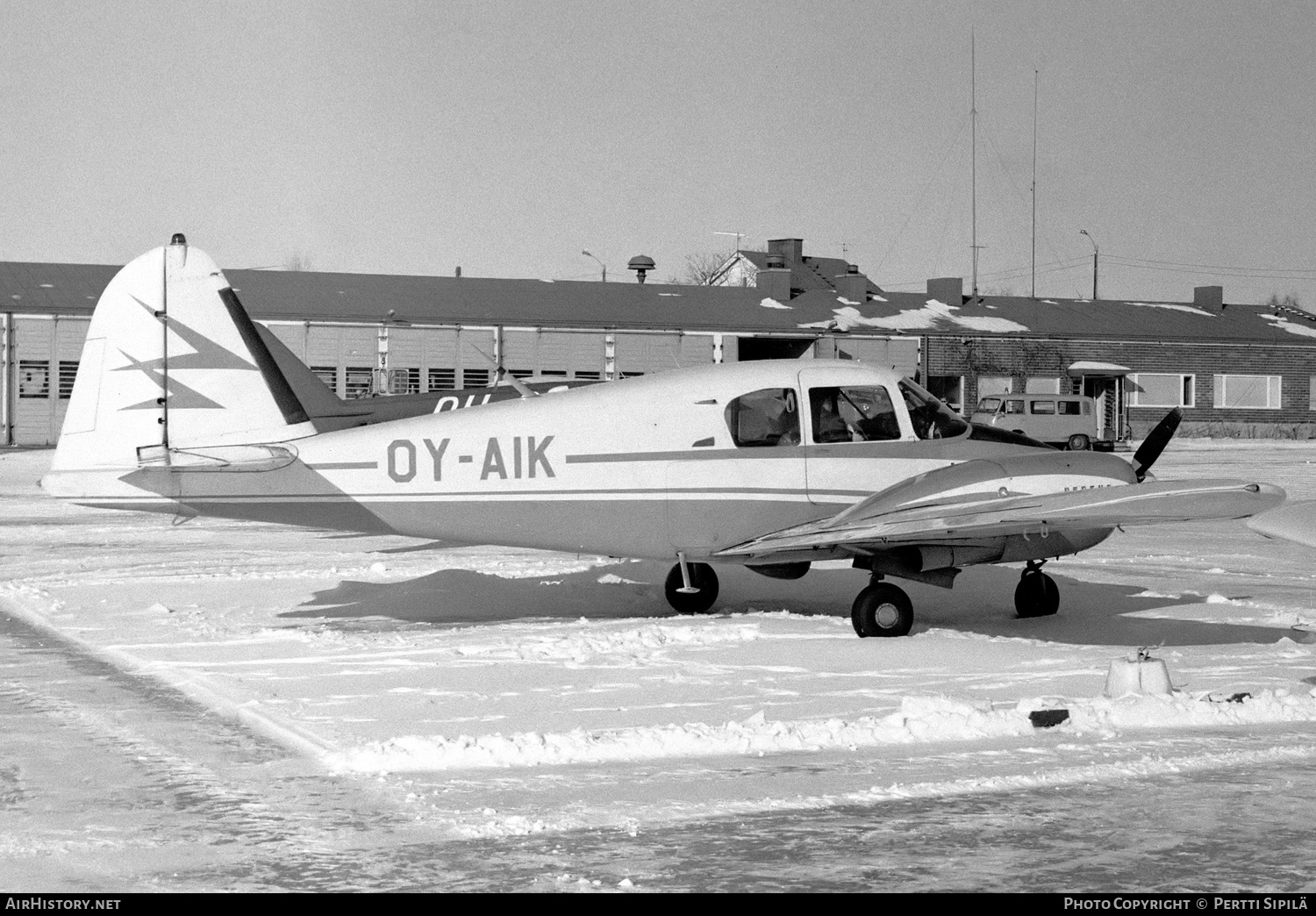 Aircraft Photo of OY-AIK | Piper PA-23-160 Apache F | AirHistory.net #586456