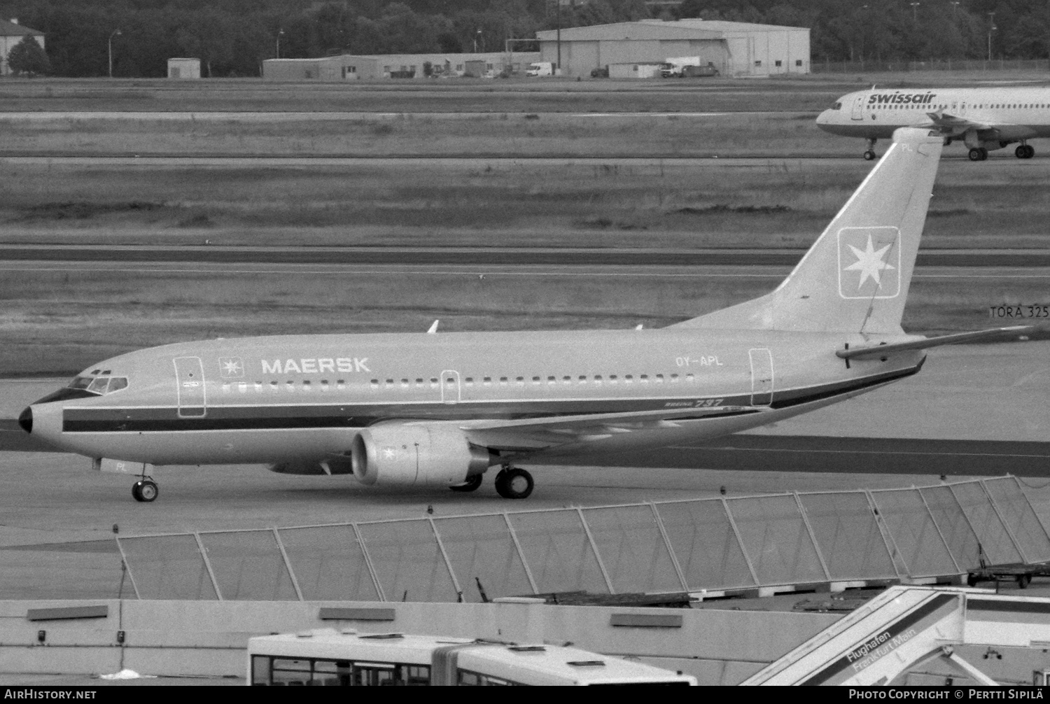 Aircraft Photo of OY-APL | Boeing 737-5L9 | Maersk Air | AirHistory.net #586496