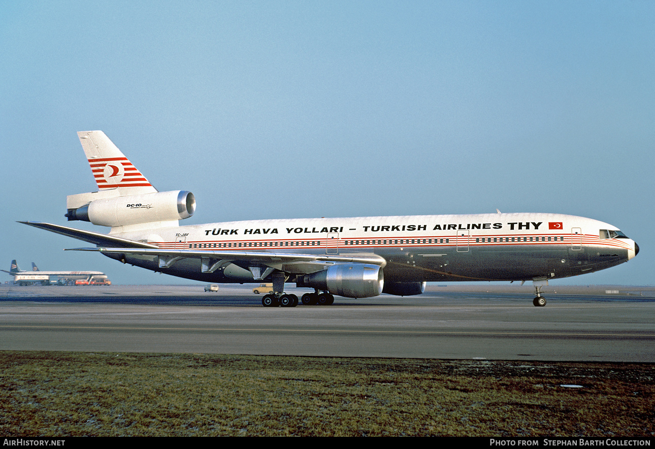 Aircraft Photo of TC-JAV | McDonnell Douglas DC-10-10 | THY Türk Hava Yolları - Turkish Airlines | AirHistory.net #586535