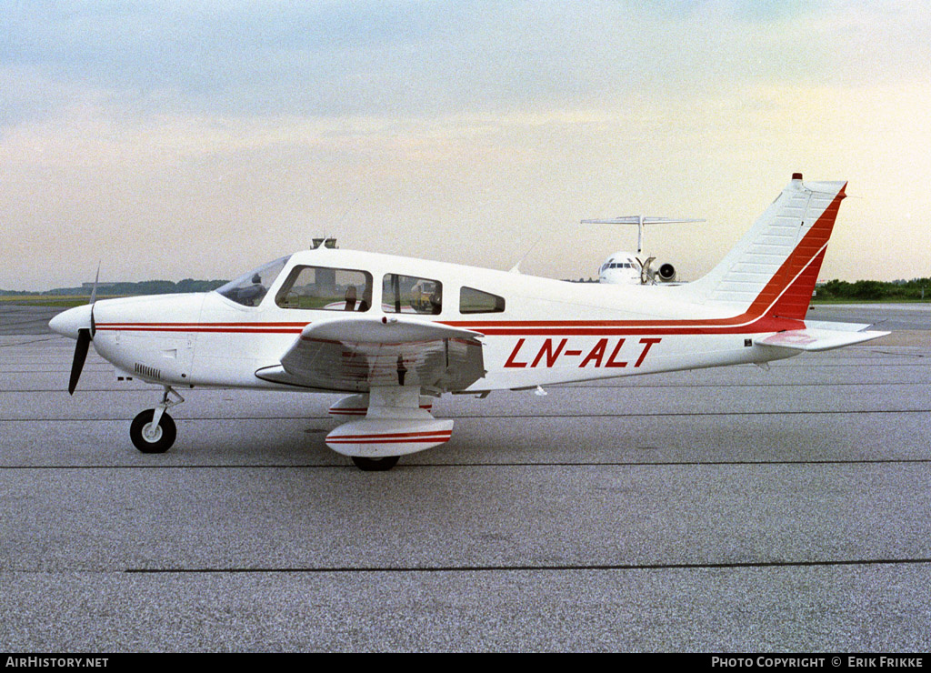 Aircraft Photo of LN-ALT | Piper PA-28-181 Archer II | AirHistory.net #586570