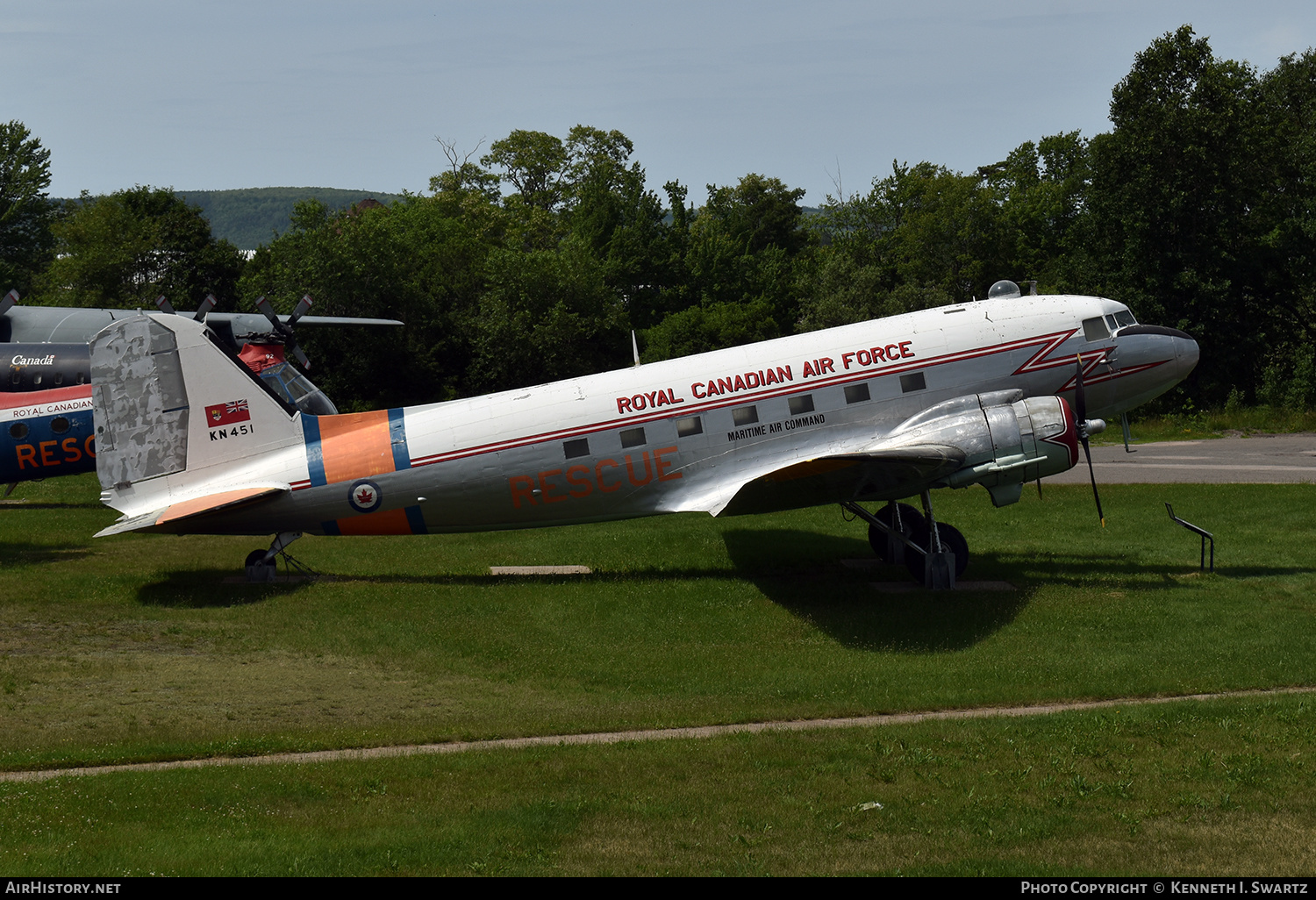 Aircraft Photo of KN451 | Douglas C-47B Dakota Mk.4 | Canada - Air Force | AirHistory.net #586576