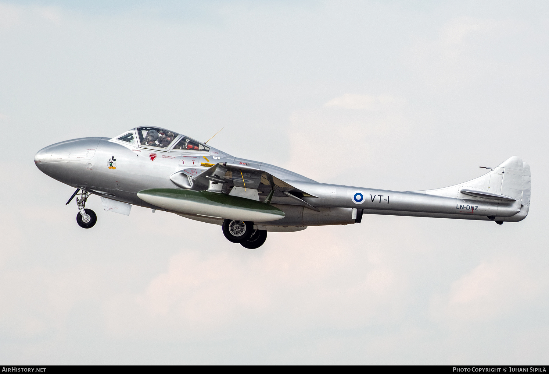 Aircraft Photo of LN-DHZ / VT-1 | De Havilland D.H. 115 Vampire T55 | Finland - Air Force | AirHistory.net #586625