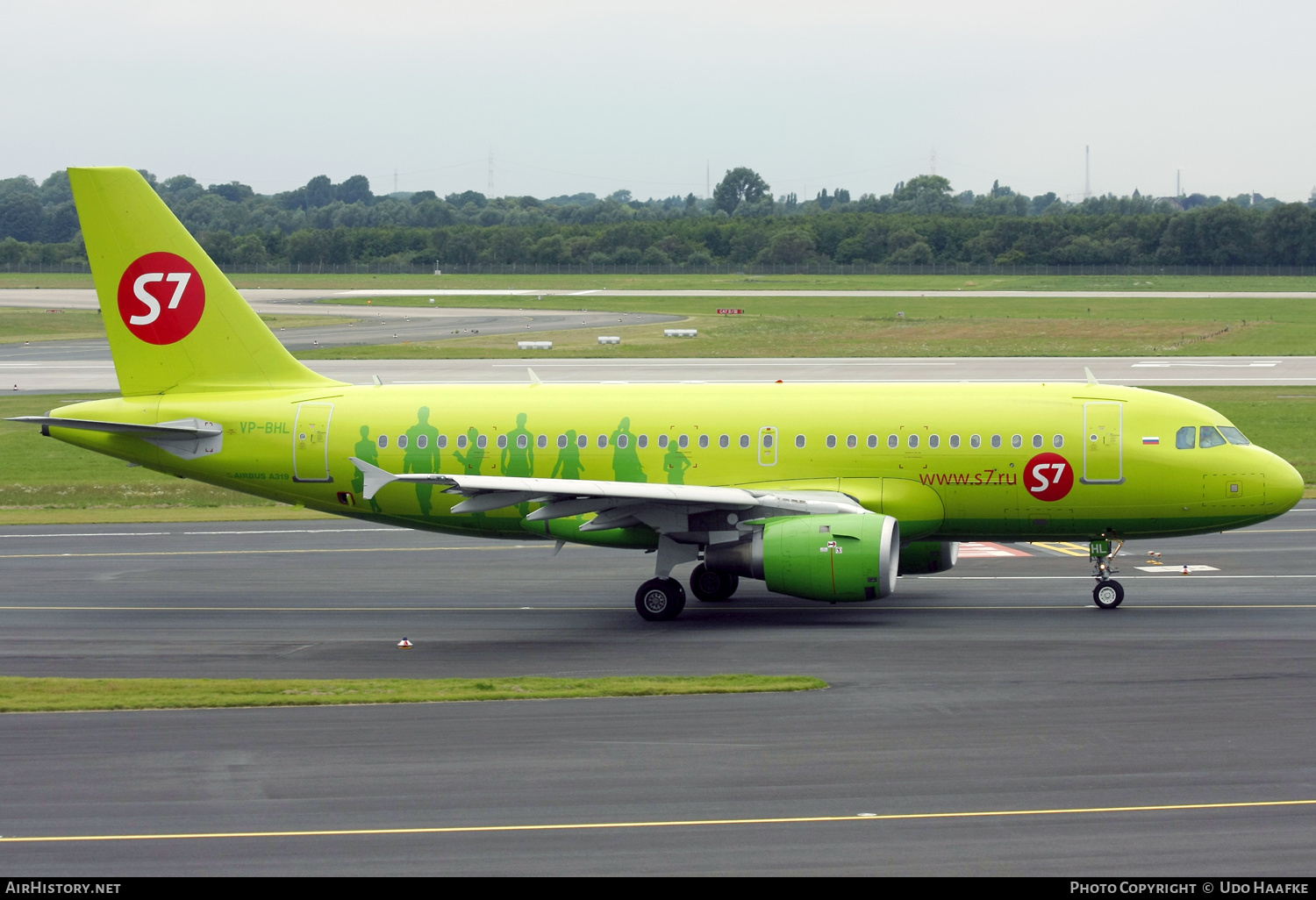 Aircraft Photo of VP-BHL | Airbus A319-114 | S7 Airlines | AirHistory.net #586709