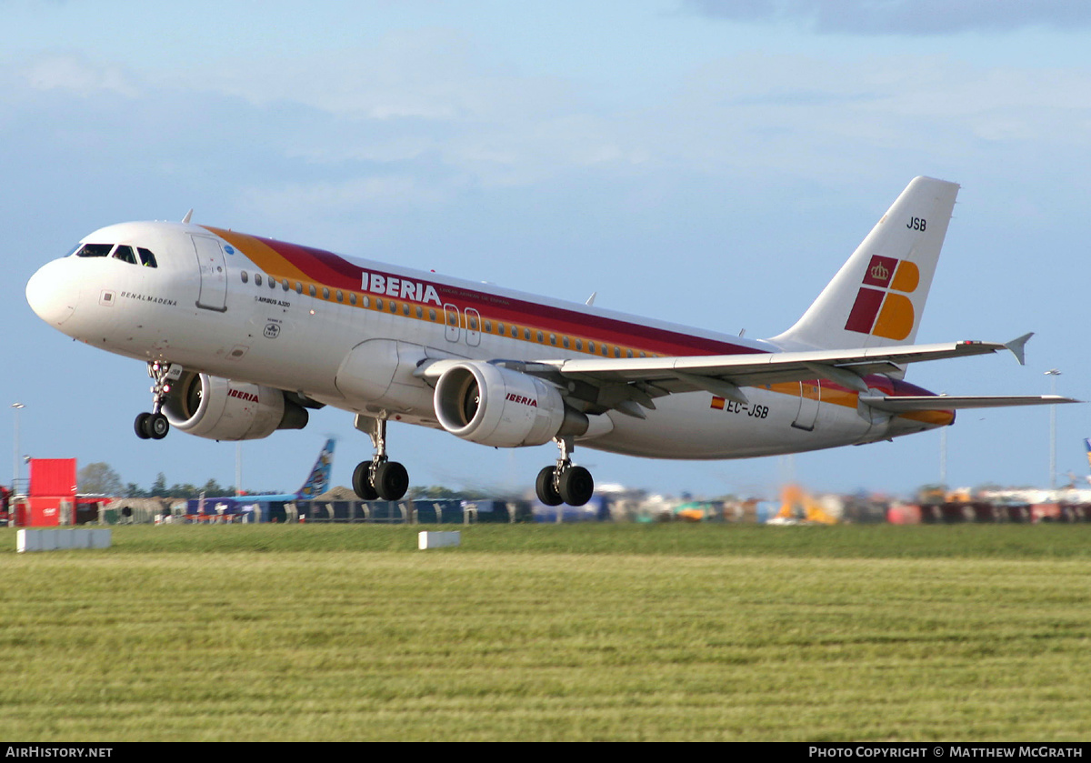 Aircraft Photo of EC-JSB | Airbus A320-214 | Iberia | AirHistory.net #586875