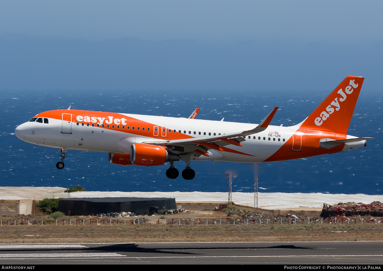 Aircraft Photo of OE-IZN | Airbus A320-214 | EasyJet | AirHistory.net #586999