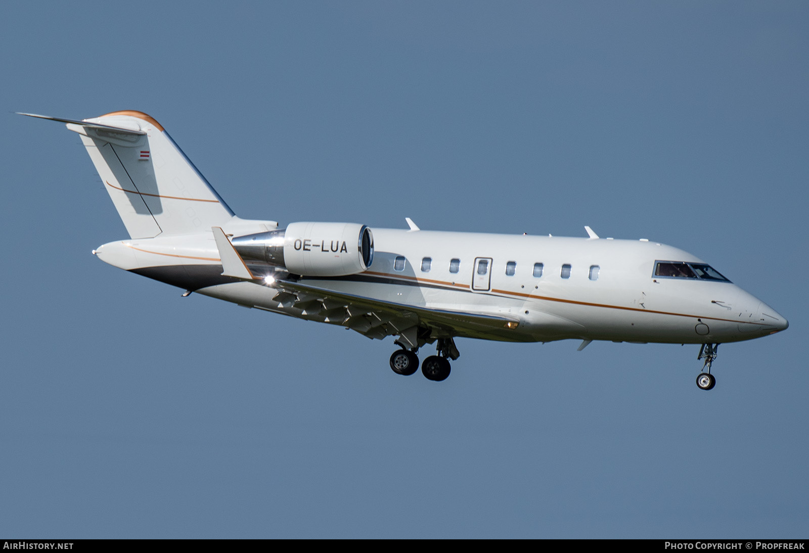 Aircraft Photo of OE-LUA | Bombardier Challenger 650 (CL-600-2B16) | AirHistory.net #587138