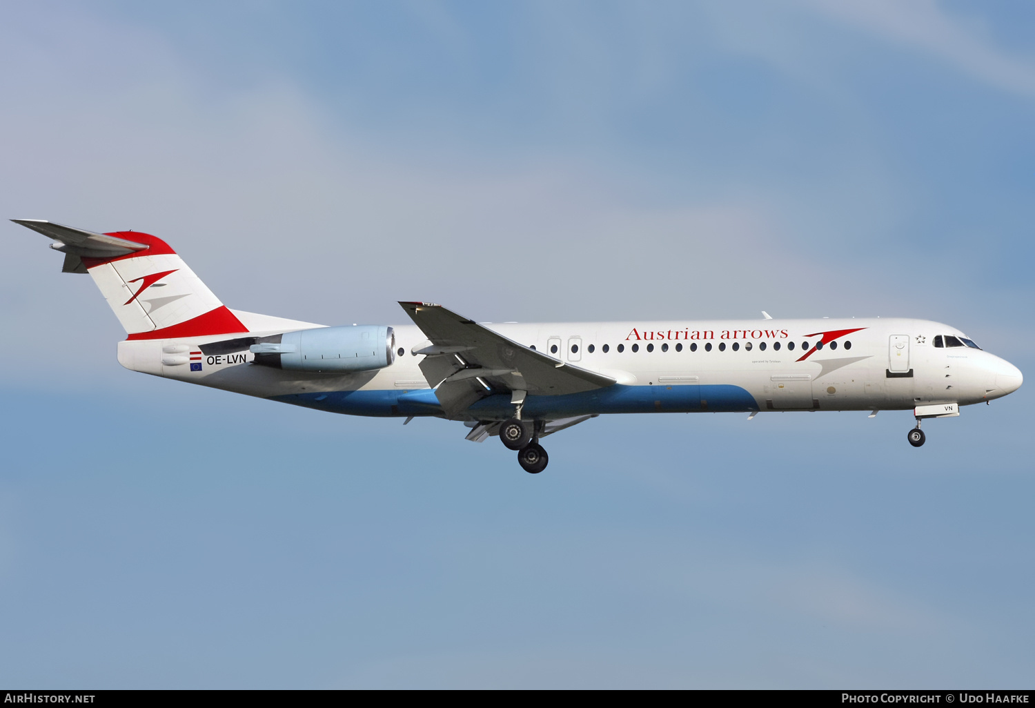 Aircraft Photo of OE-LVN | Fokker 100 (F28-0100) | Austrian Arrows | AirHistory.net #587246