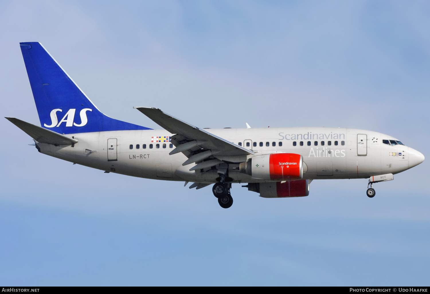 Aircraft Photo of LN-RCT | Boeing 737-683 | Scandinavian Airlines - SAS | AirHistory.net #587254